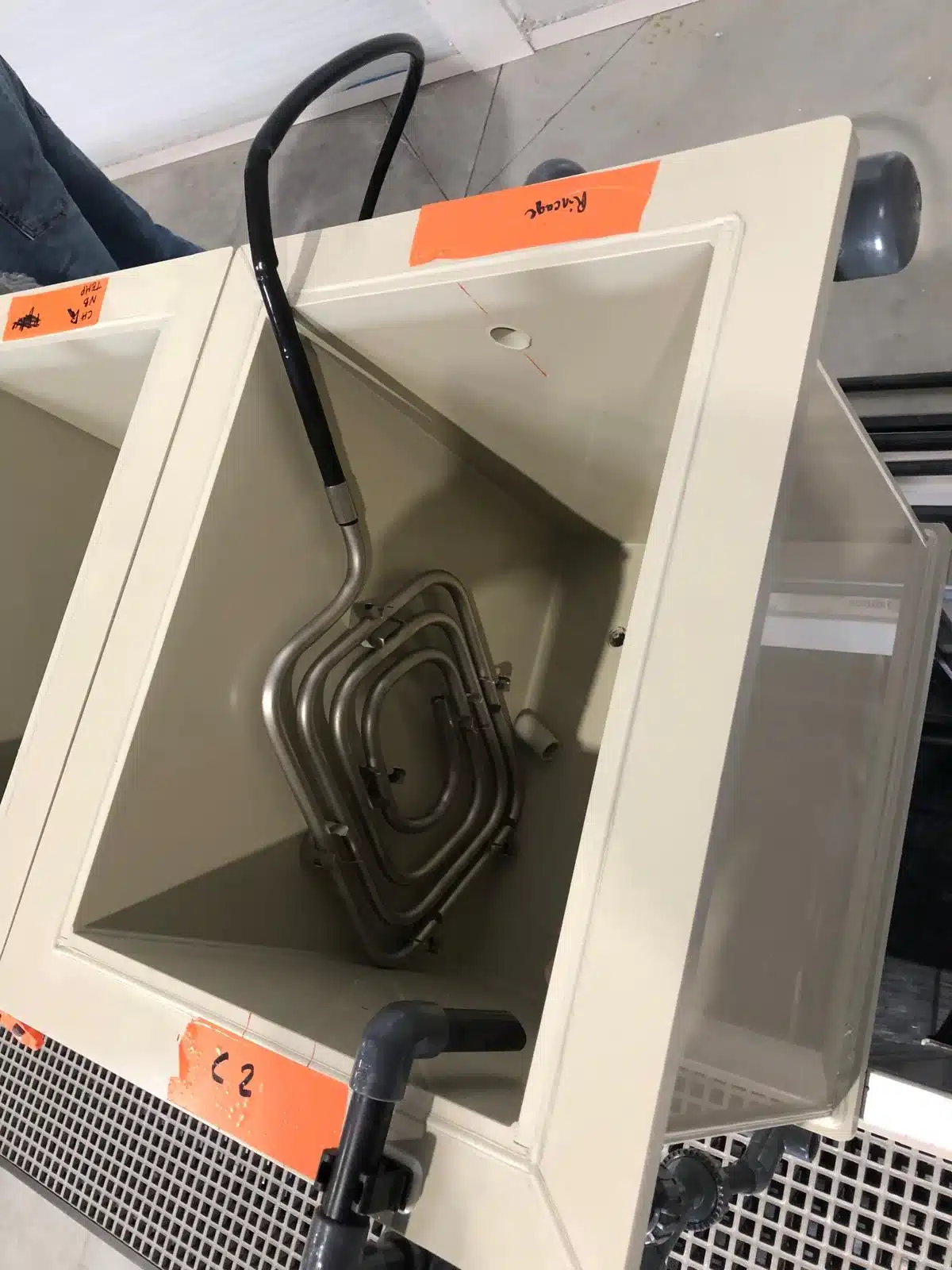 cuve de décapage PP avec résistance électrique